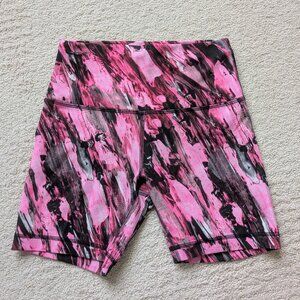 LN Lululemon Wunder Train High Rise Short 6" Incentive Refresh Multi biker pink